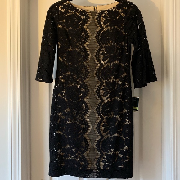 Lace cocktail dress - Picture 2 of 2